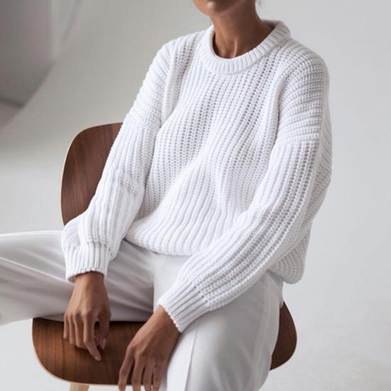 Oversized genser for kvinner med grov ribbestrikk og rund hals