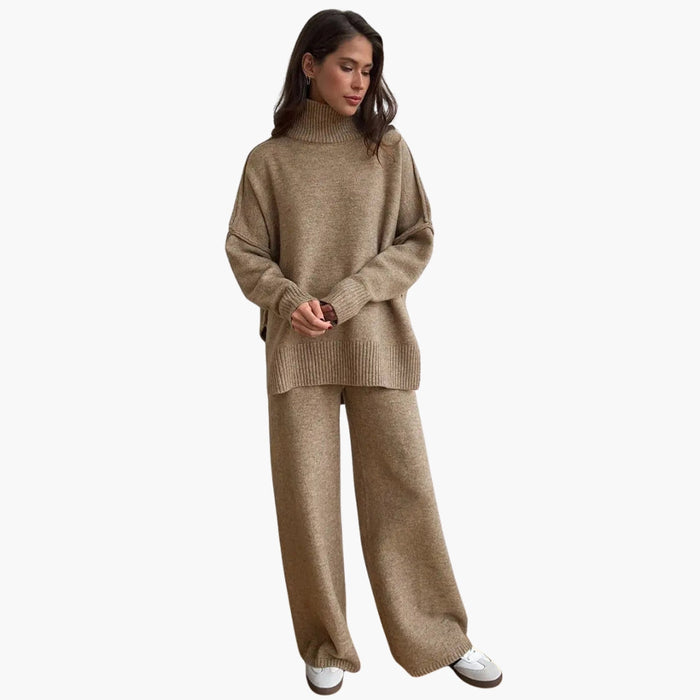 Completo in maglia da donna con collo alto ampio