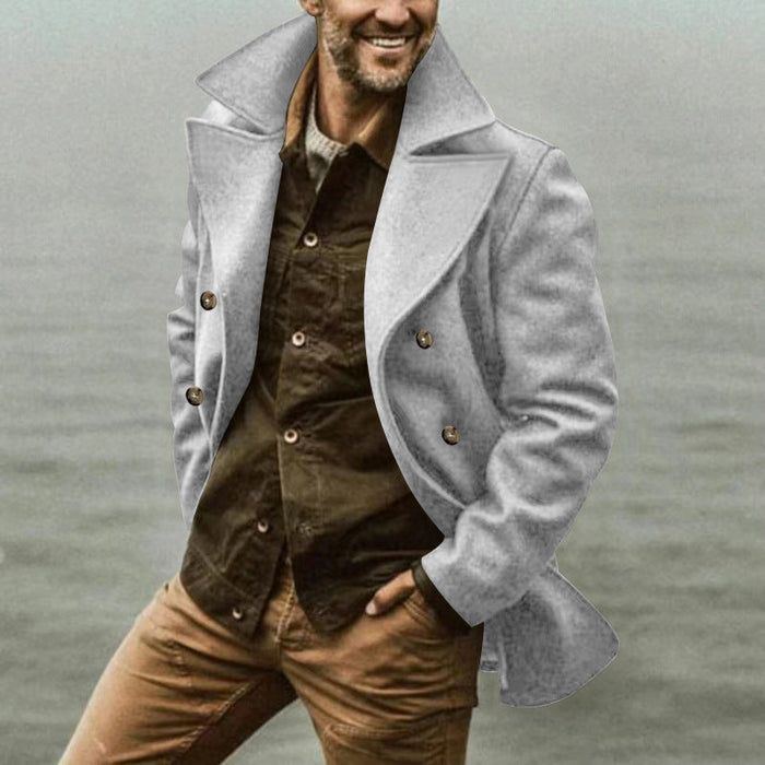 Cappotto doppiopetto con collo alto da uomo