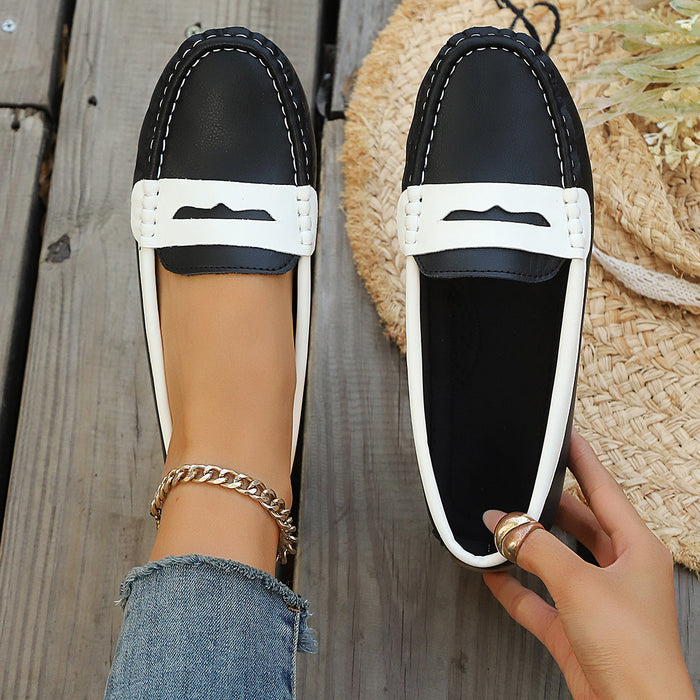 Mocasines de mujer con detalles en contraste y plantilla suave