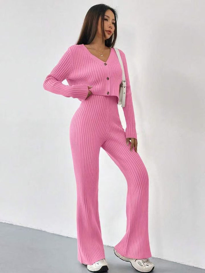 Completo da donna in maglia con scollo a V e pantaloni a gamba larga per tutti i giorni