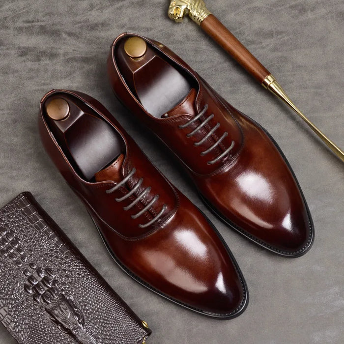 Scarpe Oxford da uomo con lacci e finitura lucida