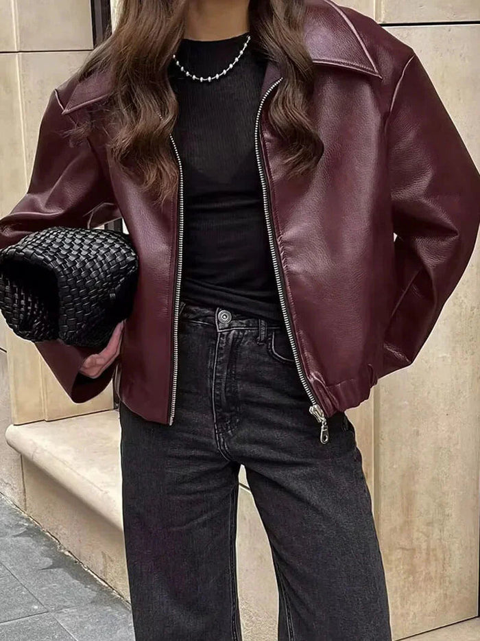 Dame Læderlook Kort Jakke i Burgundy med Lynlås