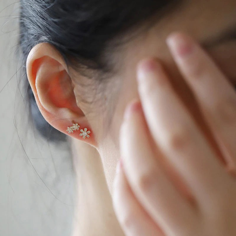 Kvinner Delikate Blomster Øredobber med Glitrende Zirconia
