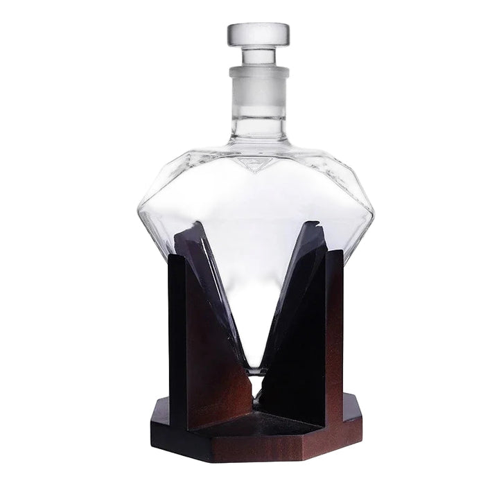 Elegant Diamantformet Whisky Karaffel for Menn med Treholder