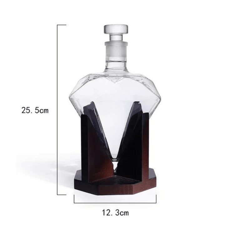 Elegant Diamantformet Whisky Karaffel for Menn med Treholder