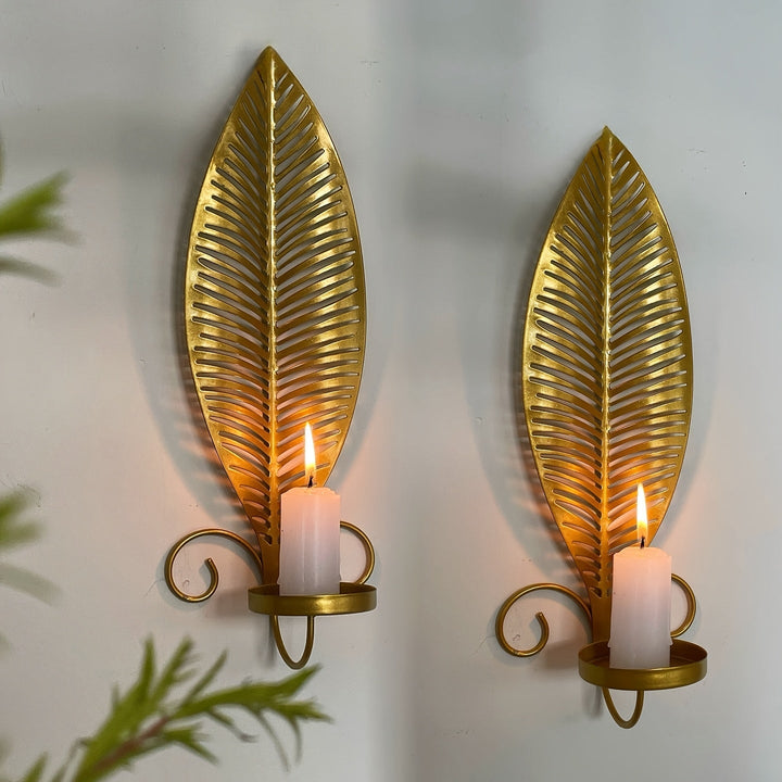 Elegant Vegglampe med Bladdesign for Stilig Interiør