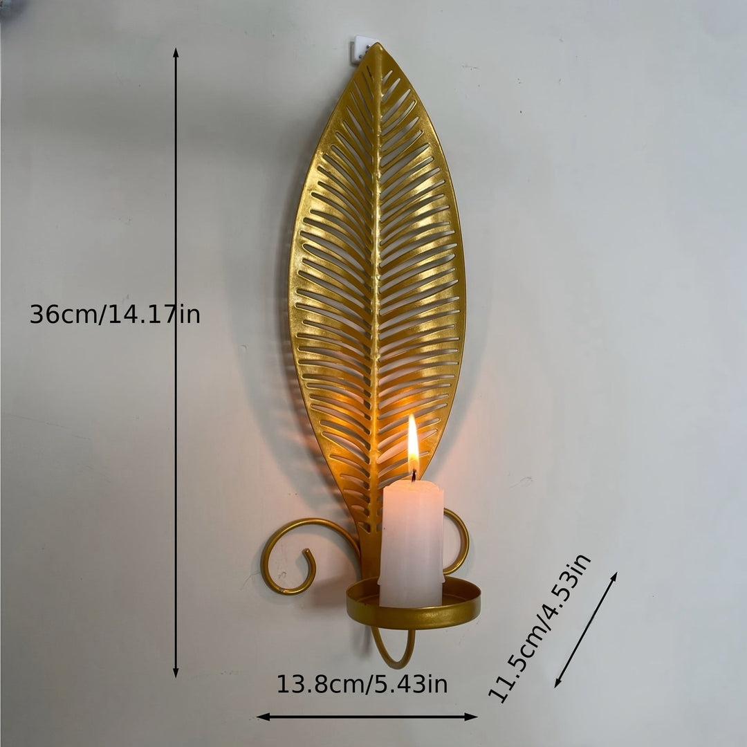 Elegant Vegglampe med Bladdesign for Stilig Interiør