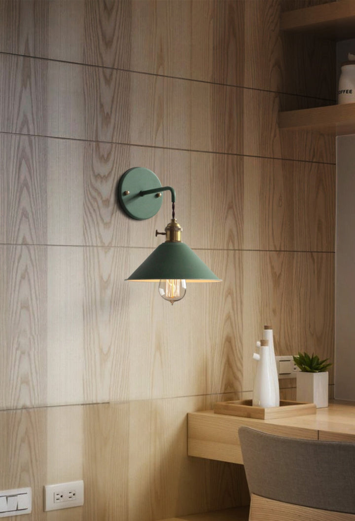 Fargerik Retro Vegglampe for Stue og Soverom