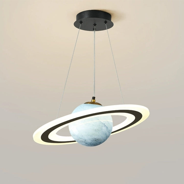 Moderne LED Pendellampe – Futurisk Planetdesign