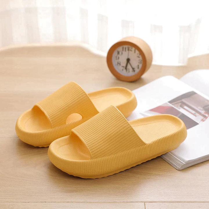 Herreslippers: Robust Komfort for Aktive Dager