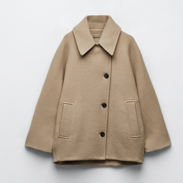Manteau oversize pour femme avec revers et fermeture boutonnée