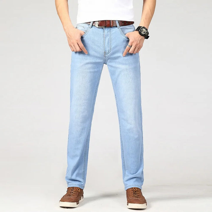 Menns Klassiske Denimjeans – Tidløs Stil og Komfort