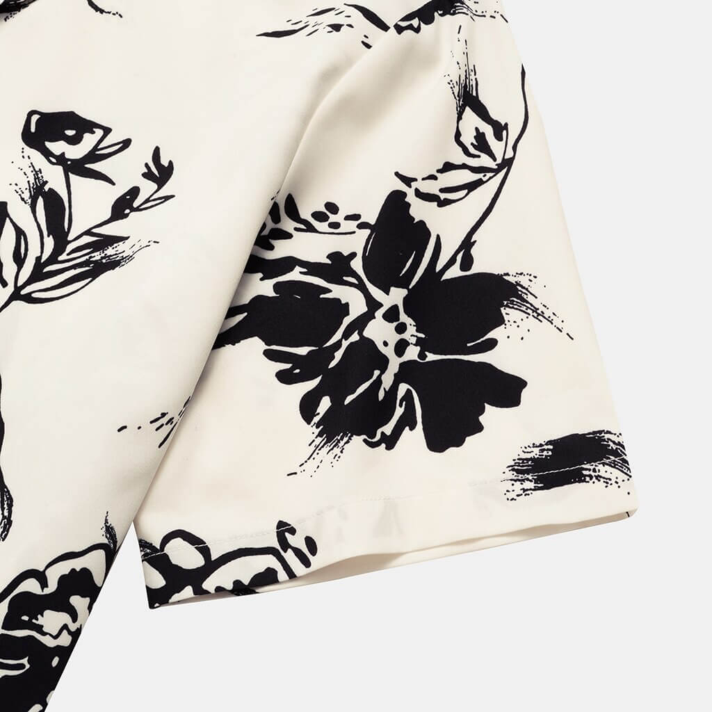 Menns Lett Blomstrete Sommerbluse – Perfekt for Varme Dager