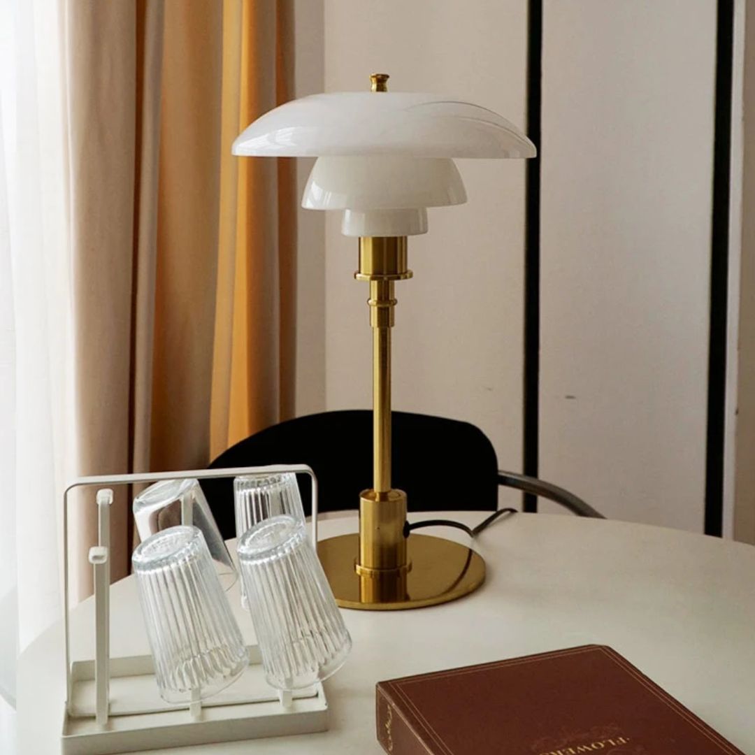 Moderne Skandinavisk Bordlampe for Elegant Belysning