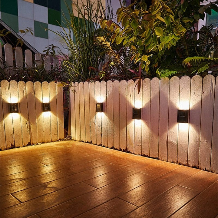 Moderne Solcelledrevet Terrassevegglampe for Enkel &amp; Stemningsfull Utendørsbelysning
