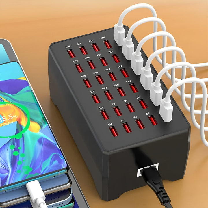 USB-ladestasjon med 30 porter for flere enheter