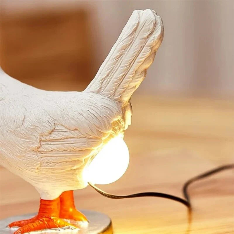 Dekorativ Kylling Bordlampe – Unik og Morsom Belysning