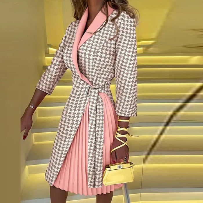 Elegant blazer-kjole for dame med hakkrevers til kvardags
